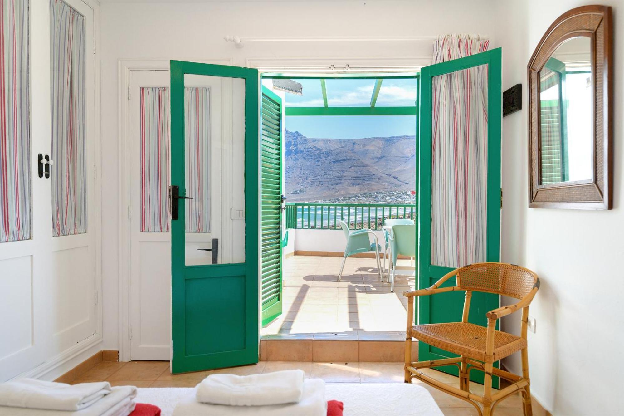 Famara Caracolillos, El Apartamento Ngoại thất bức ảnh